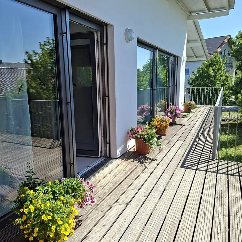 Außenterrasse der InnWG in Pocking