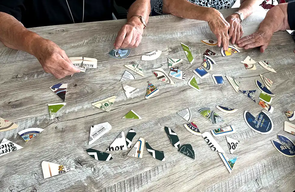 Isar-Residenz: Ein besonderes Puzzle aus Bierdeckeln